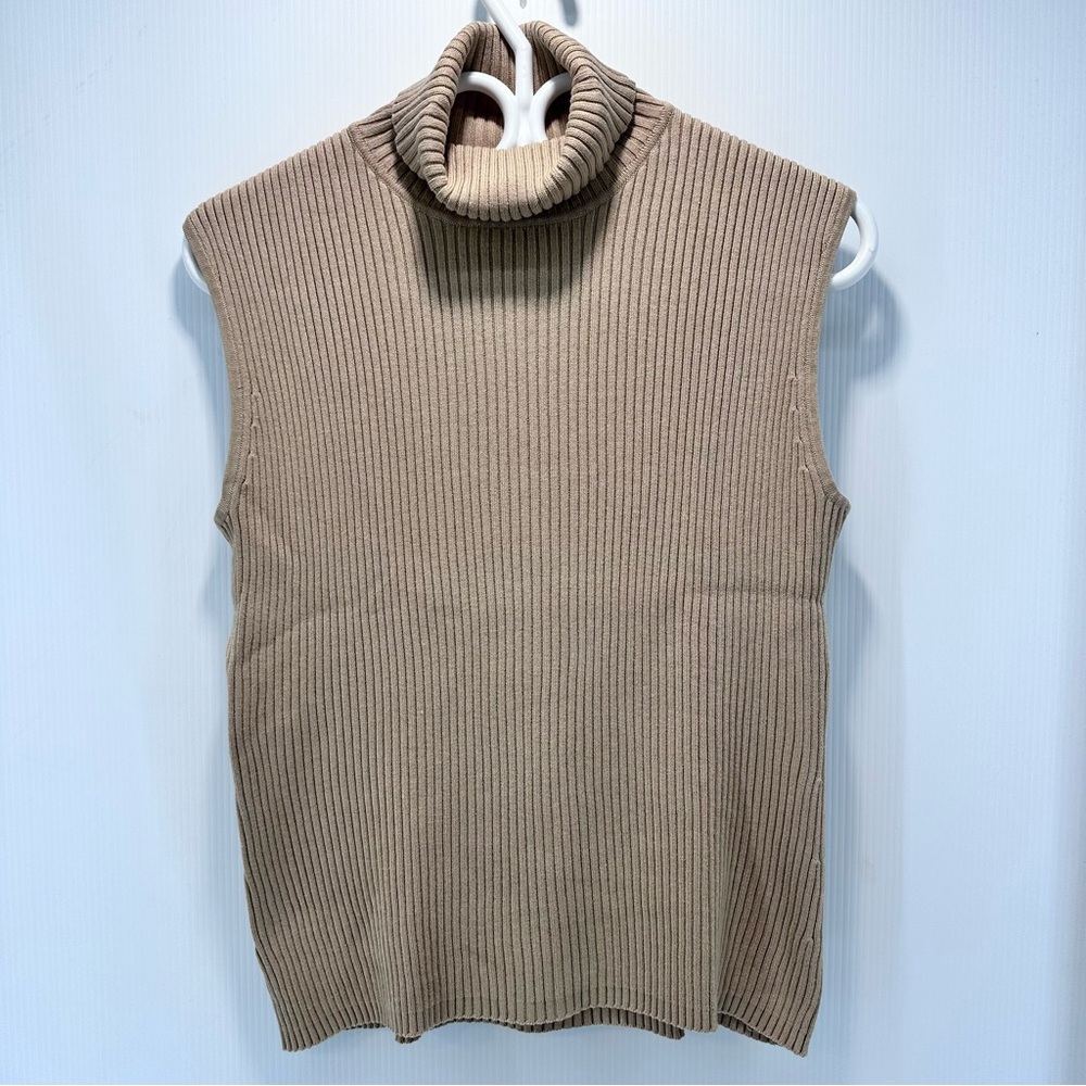 3/$30 Chicos Design Turtleneck‎ Sleeveless Women’s Size 2 Silk Blend Office
